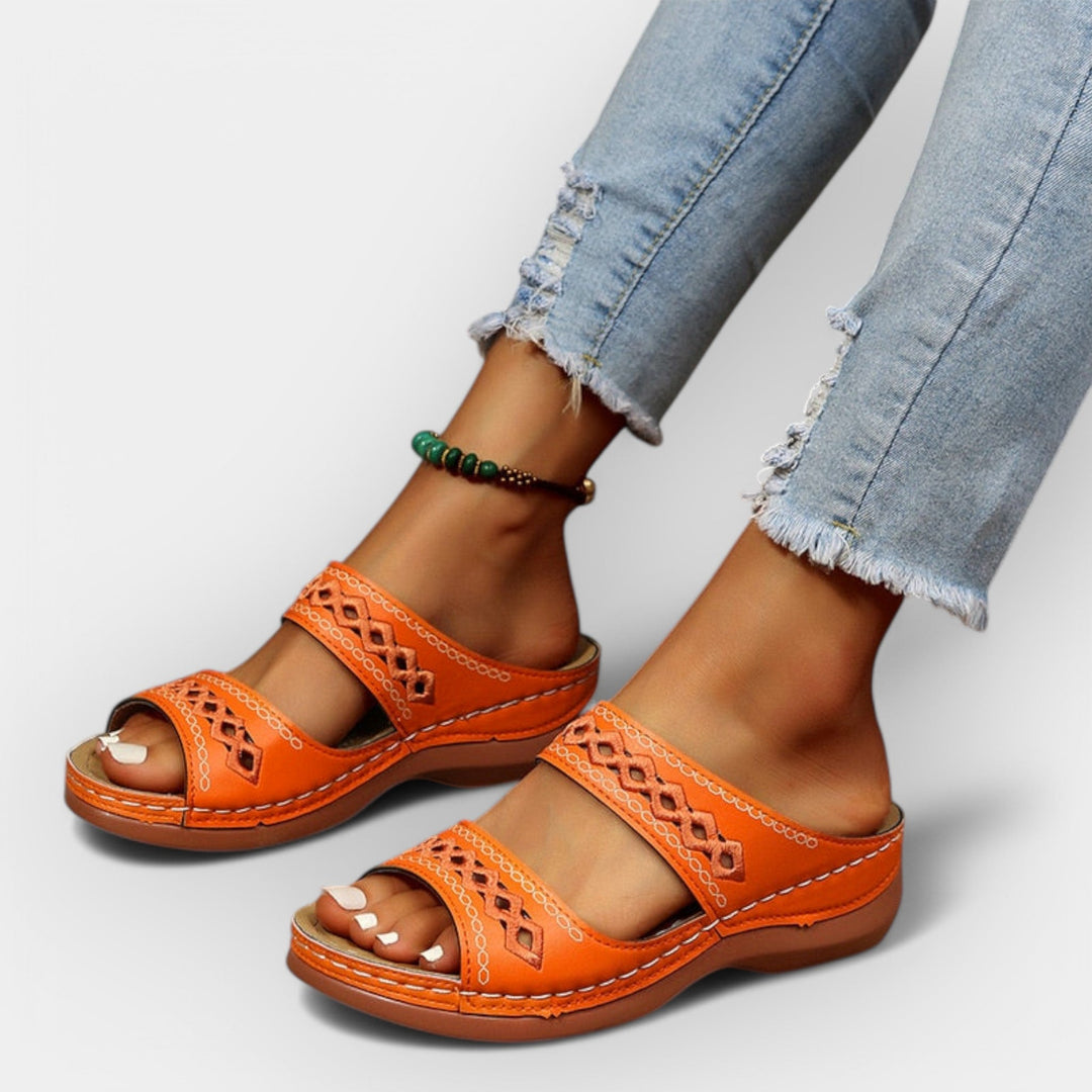 Anatomické sandály s elegantním designem