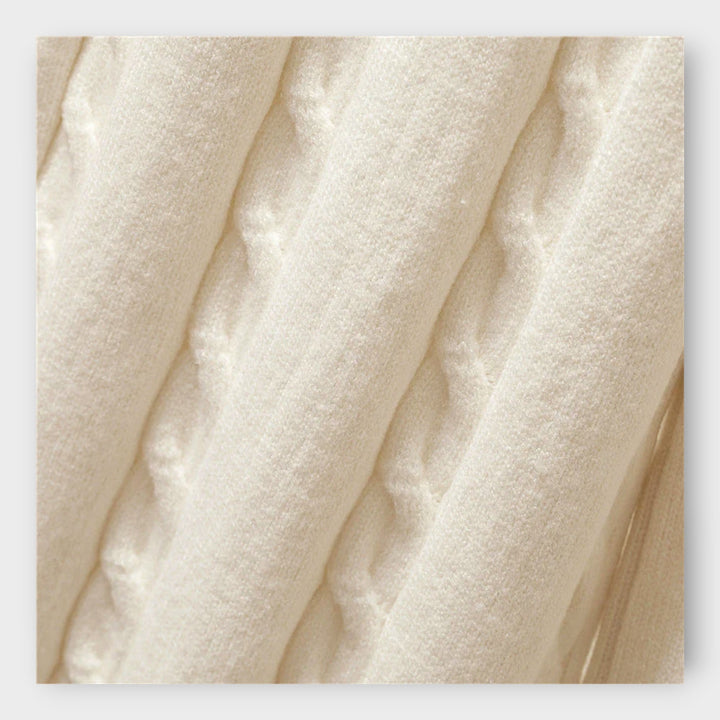 Komplet s vysokým límcem, kalhoty a bezrukávová vesta