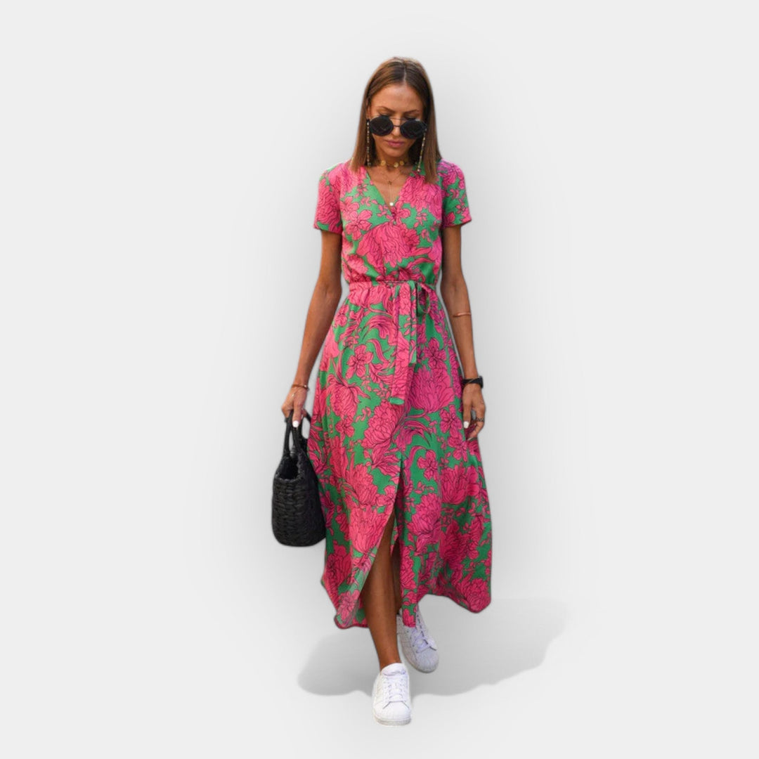 Pohodlné Šaty s Výjimečným Střihovým Přizpůsobením