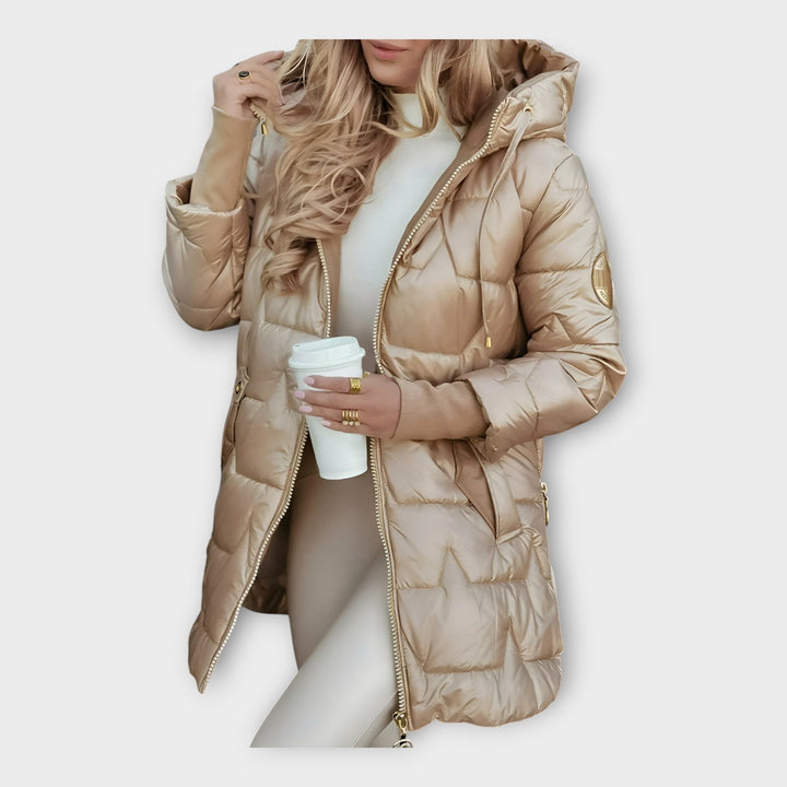 Pohodlná péřová bunda s kapucí