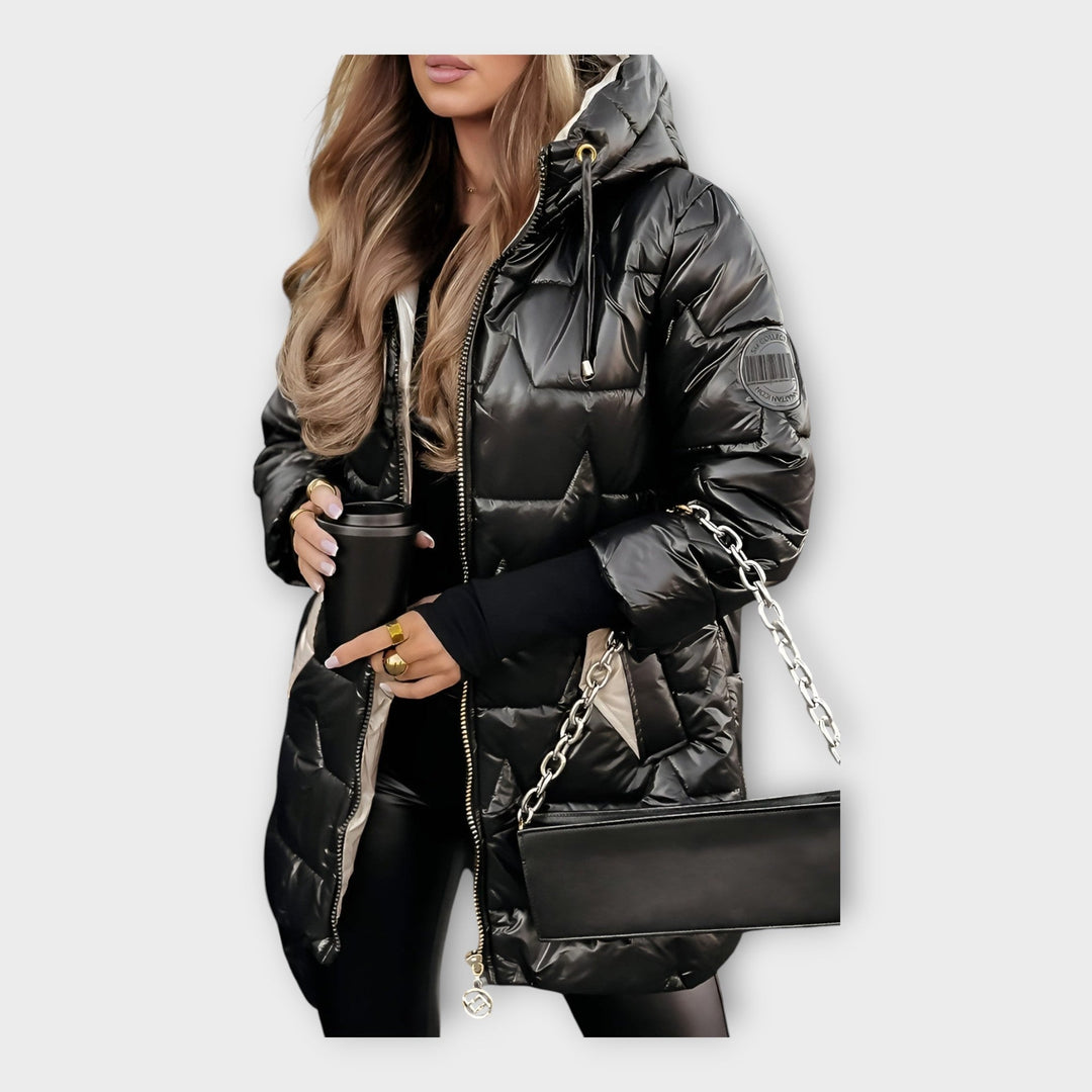 Pohodlná péřová bunda s kapucí