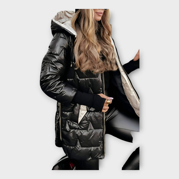 Pohodlná péřová bunda s kapucí